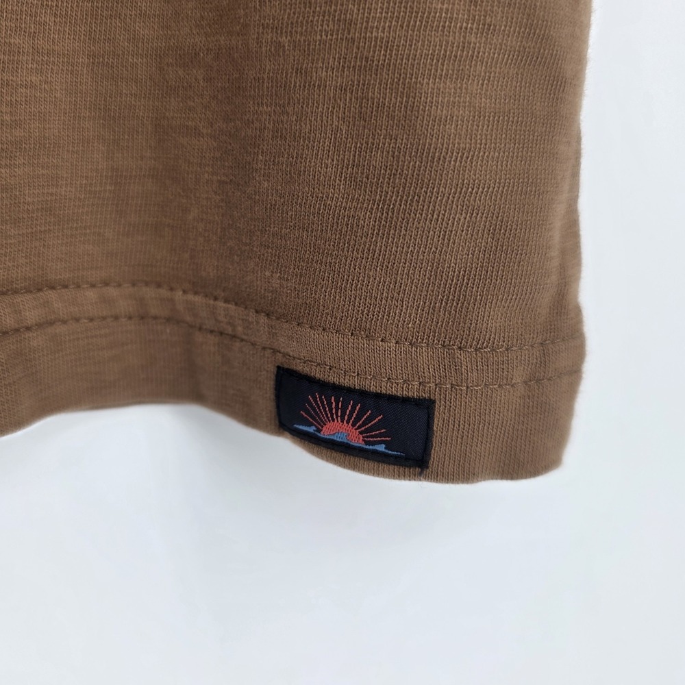 New Faherty T Shirt Mens Medium Sunwashed Brown Organic Cotton Outdoors Hiking - Picture 3 of 8